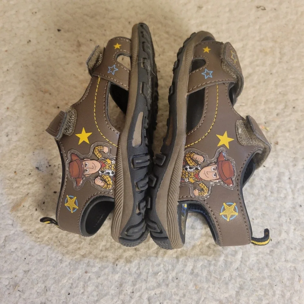 Disney Pixar Toy Story Woody Boys Sandals Size 10 Brown Hook Loop Shoes